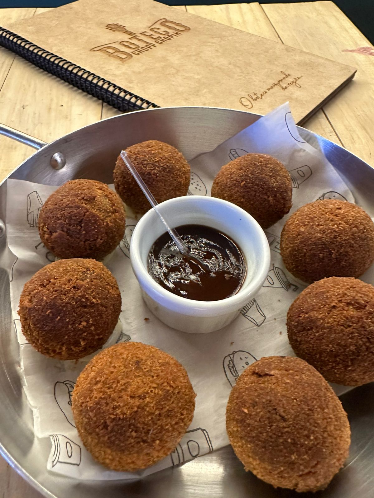 Bolinho de Costela com Queijo