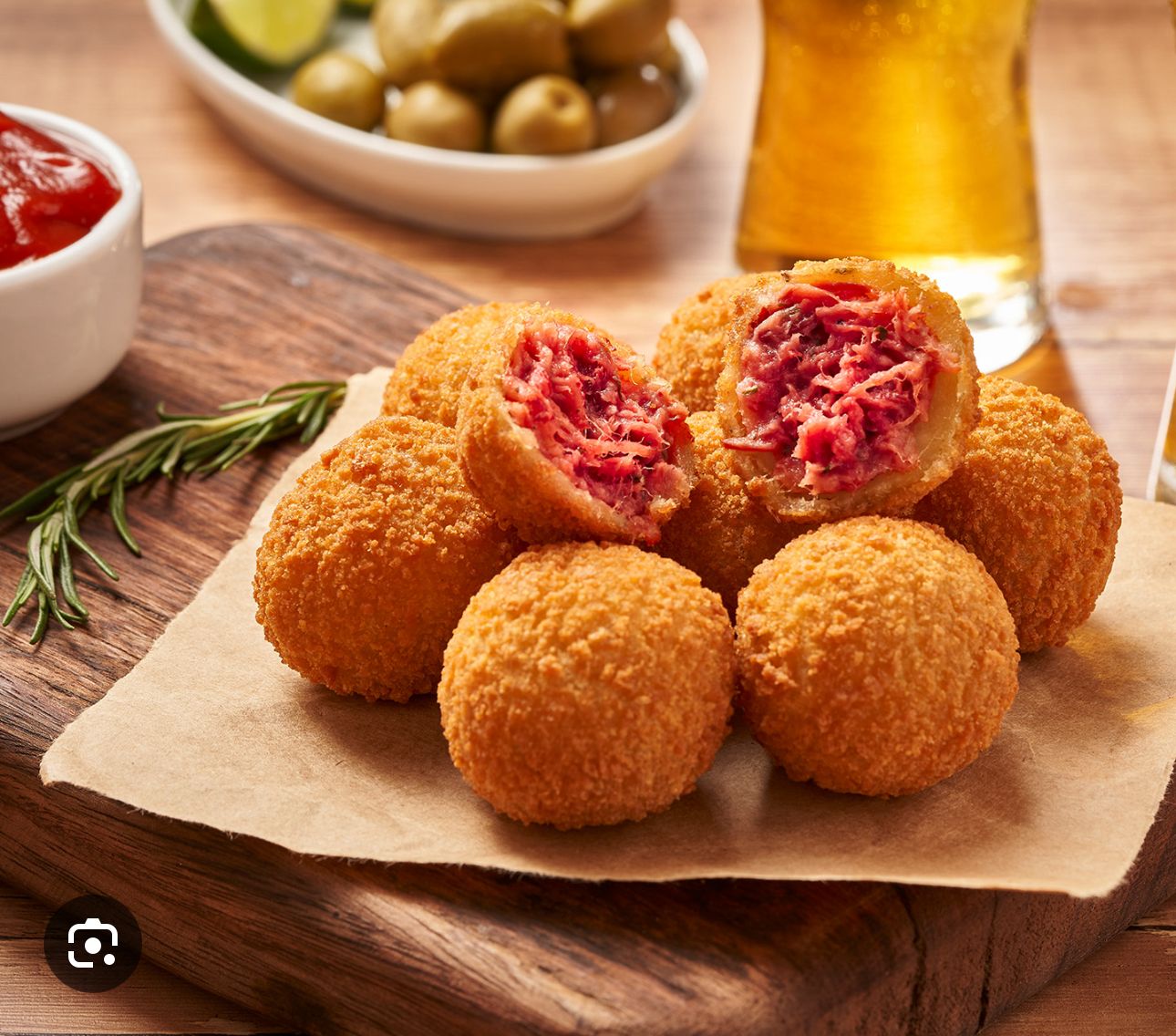 Bolinho de  Mandioca c/ Carne Seca